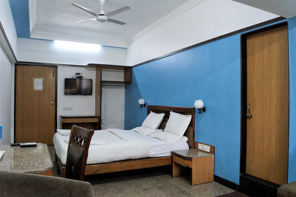 Hotel Imperial Executive, Andheri Mumbai Exterior photo