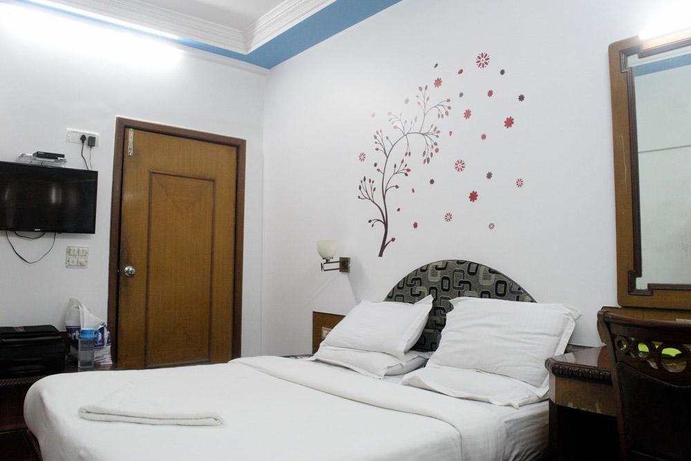 Hotel Imperial Executive, Andheri Mumbai Exterior photo