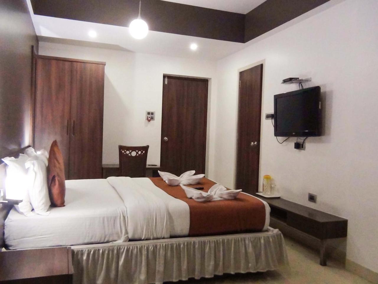 Hotel Imperial Executive, Andheri Mumbai Exterior photo